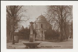 AK 1913 Biel Bienne Museum mit Brunnen 🤩