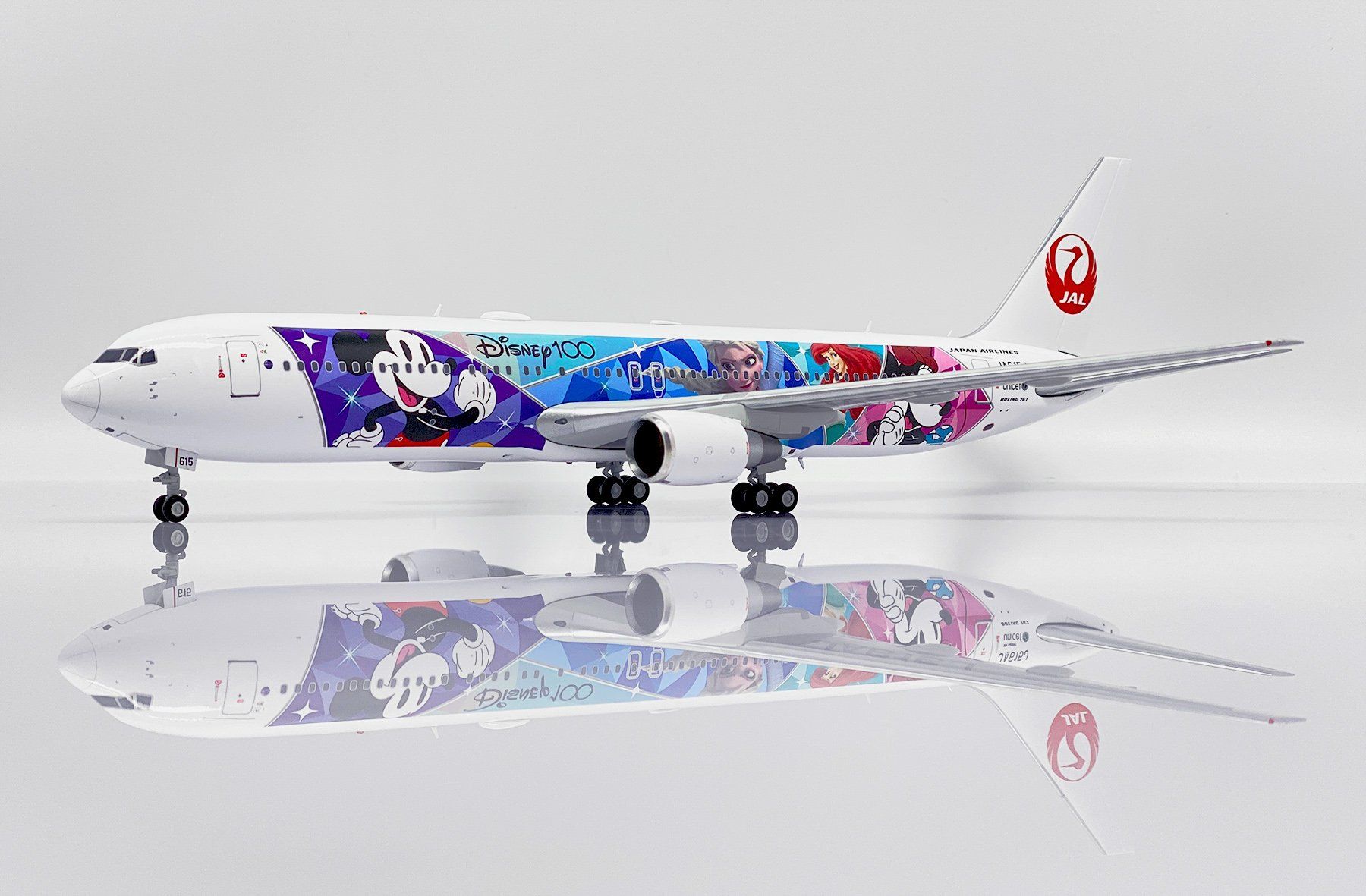Boeing Modellbausätze & Standmodelle: B767-300ER JAL "Disney 100" – Neu und originalverpackt aus Morges von iljamuromez 2