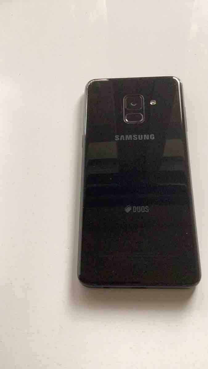Samsung Telefoni cellulari / Smartphones: Samsung Galaxy A8 schwarz – Usato da Naefels venduto da Renault01 1