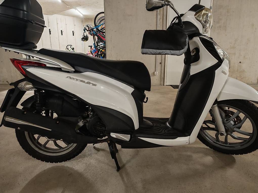 Kymco Scooter: Kymco People One 125i - 4700km – Usato da Hinwil venduto da nagols 3