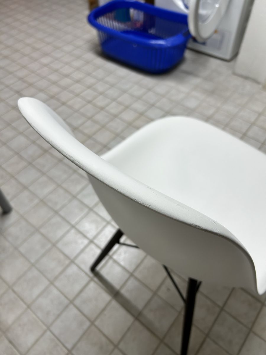 Vitra Stühle: 3x Originale Vitra Eames Plastic Chair – Gebraucht aus Lyss von zbi_6xbx 6