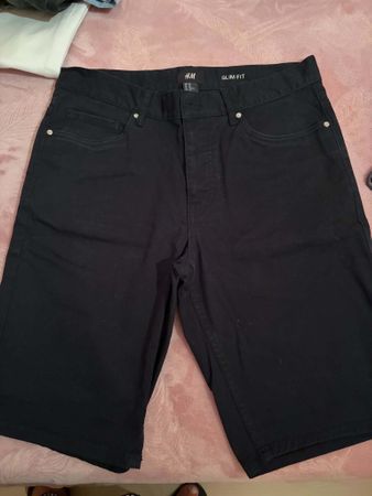 Short H&M noir slim fit taille 42 neuf 
