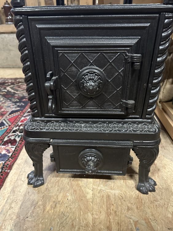 Holzofen Dekoration Vitrine Gestell Ablage Gusseisen (Gebraucht) in ...
