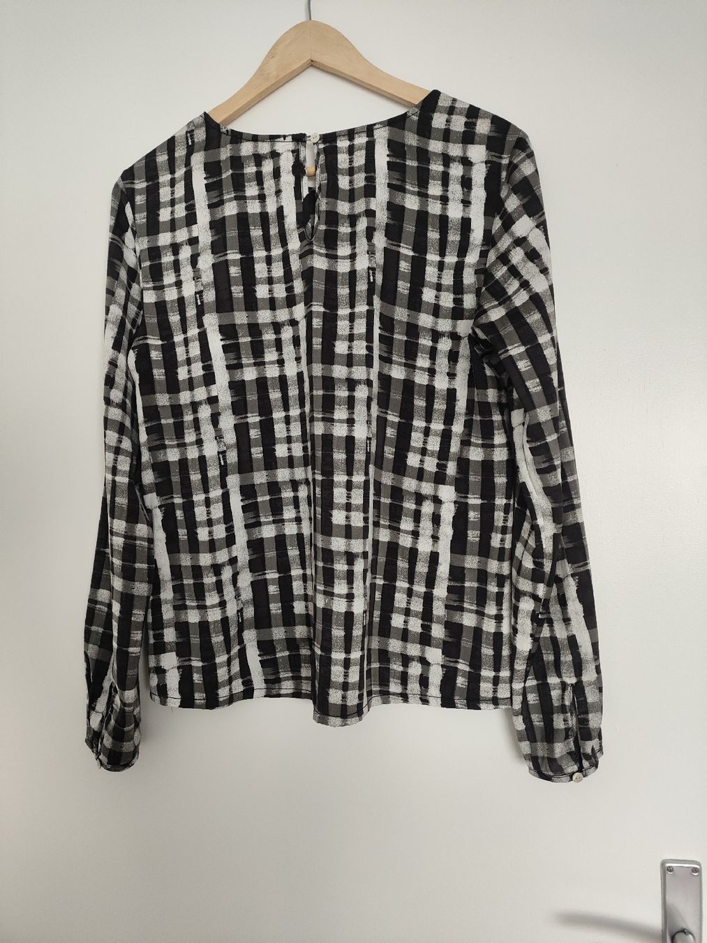 S.Oliver Camicette: Bluse schwarz grau 36 leicht – Usato da Neuhausen venduto da JessIst 3