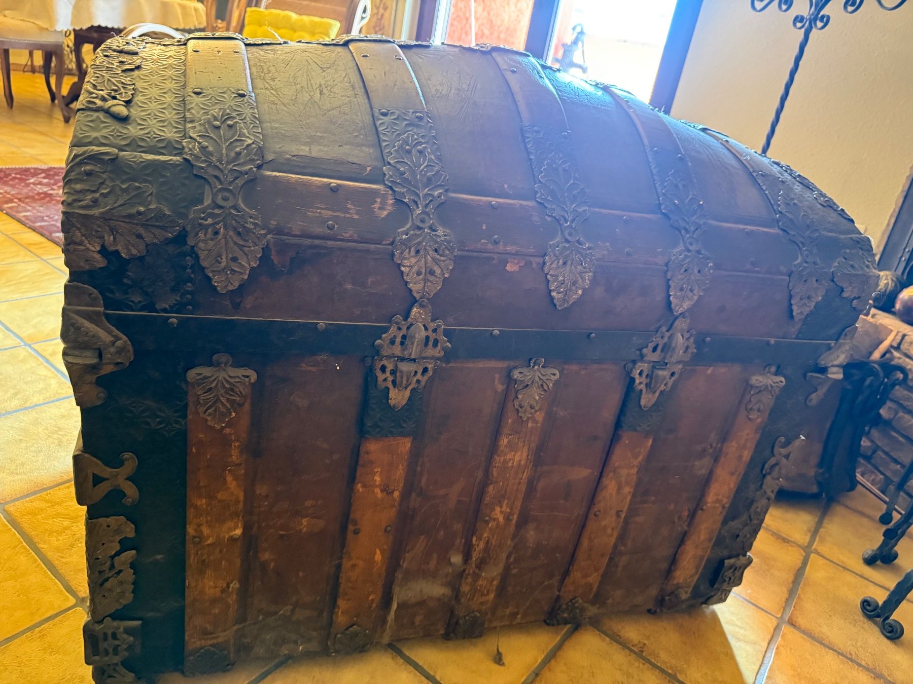 Truhen: Alter Reisekoffer Truhe – Gebraucht aus Glattbrugg von Xena14 3