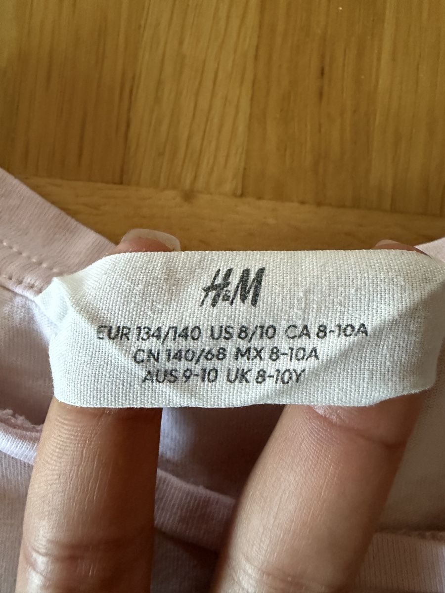 H&M Camicette, T-shirt & Top: Mädchen T-Shirt H&M Grösse 134   – Usato da Kilchberg ZH venduto da Von_dutch 1