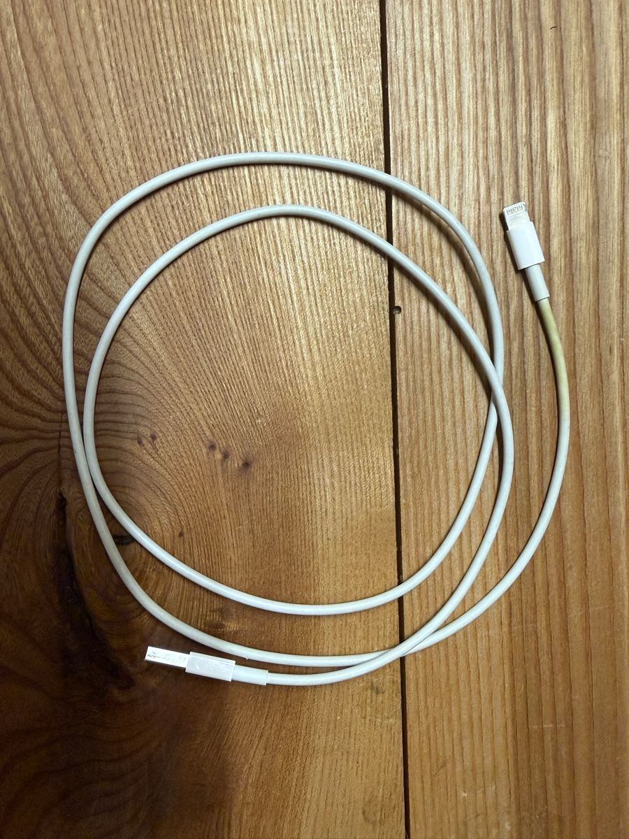 Apple Kabel: Apple Ladekabel USB-A Lightning 1m – Gebraucht aus Goldingen von Thomas.Perrin