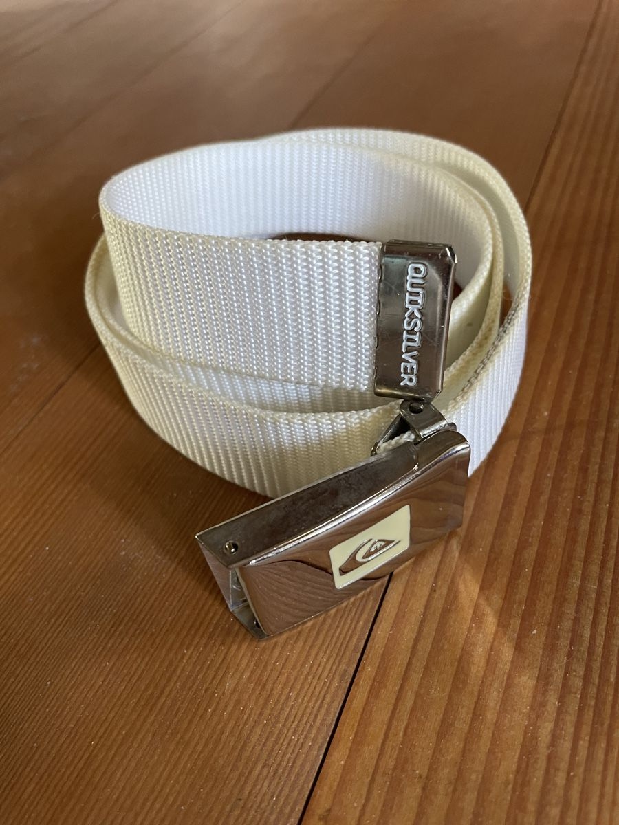 Ceintures: Quicksilver Gürtel weiss 115cm – Neuf (Voir description) à Schafhausen i. E. par Hublina 1