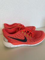 Nike Free 5.0 Gr. 42 rot orange gebrauchter Zustand
