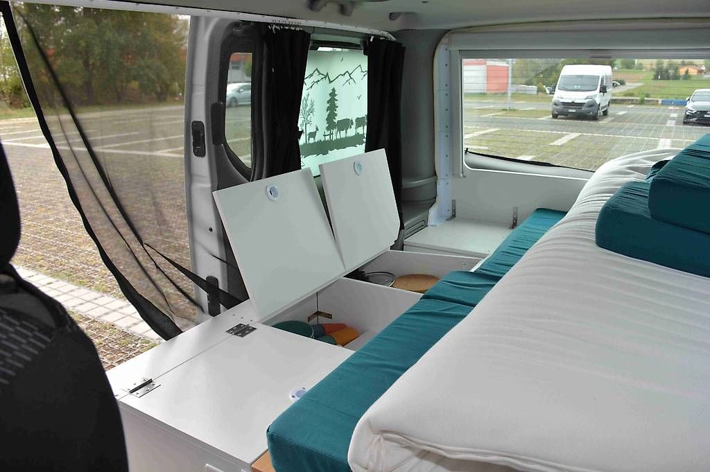 Veicoli da campeggio: Opel Vivaro 2.5 CDTI - Camper – Usato da Niederglatt ZH venduto da PEHI1959 4