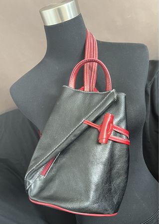 Lederrucksack schwarz-rot