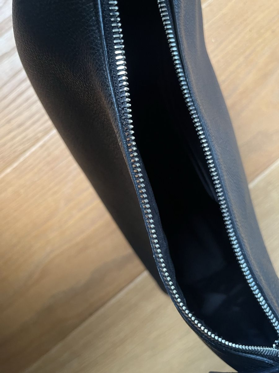 Taschen für Damen: Aesther Ekme Schultertasche Schwarz – Gebraucht aus Wädenswil von Iana32 2