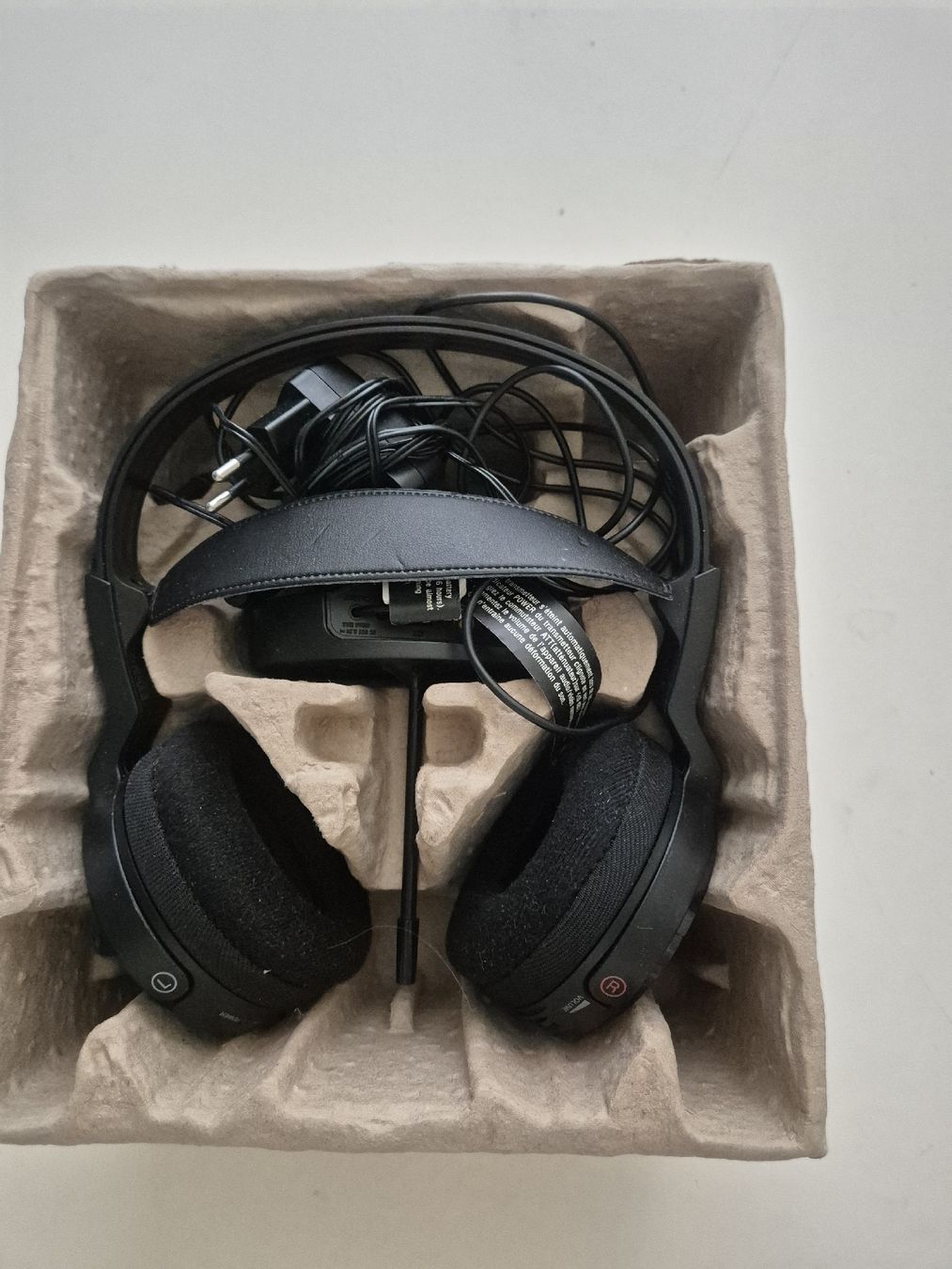 Sony Cuffie: Kopfhörer von Sony – Nuovo (secondo la descrizione) da KILLWANGEN venduto da vivienne111 1