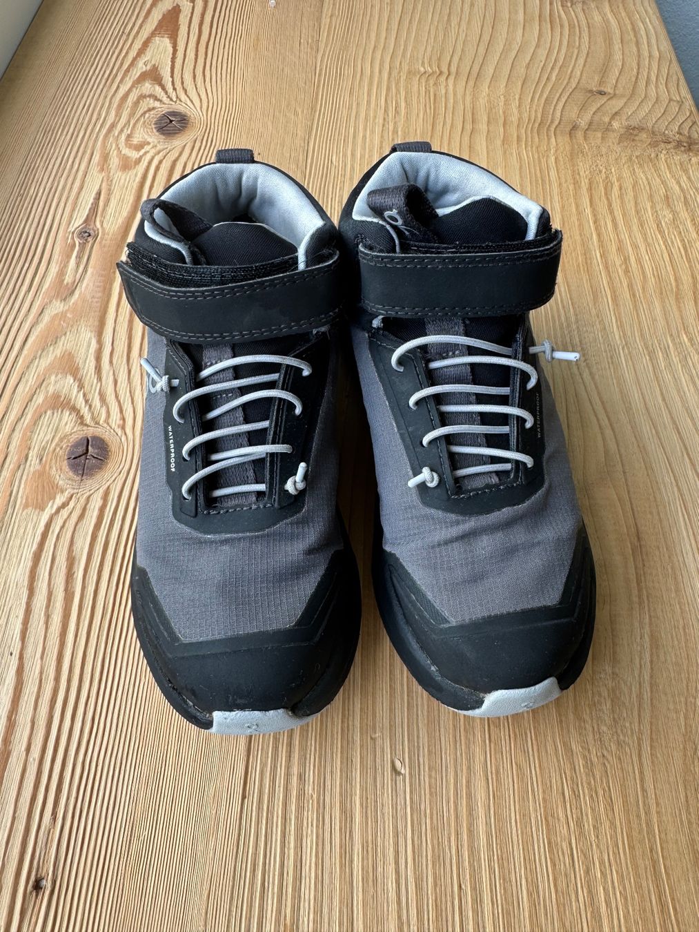 On Scarpe da uomo: On Cloudhero Mid Waterproof Gr.29,5 – Usato da Alt St.Johann venduto da yankaya