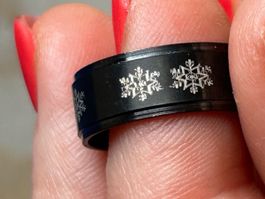 Edelstahlring schwarze Schneeflocke (54)