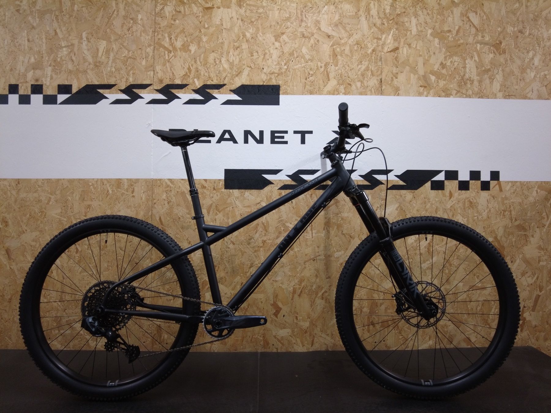 Biciclette: On-One Hello Dave SRAM GX AXS Hardtail MTB – Usato da Zürich venduto da Slinguh 1