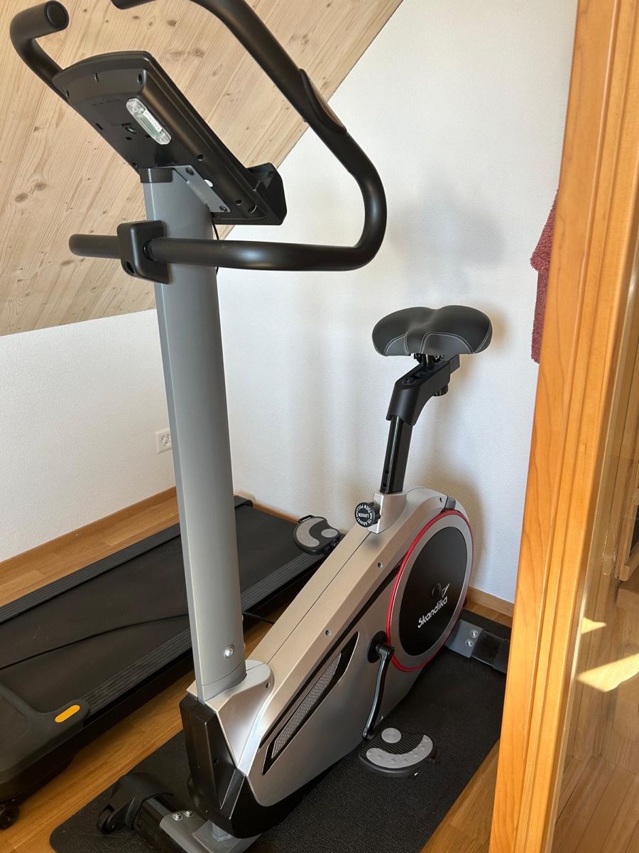 Hometrainer: Heimtrainer Skandika silber schwarz  – Usato da Cham venduto da jane9682