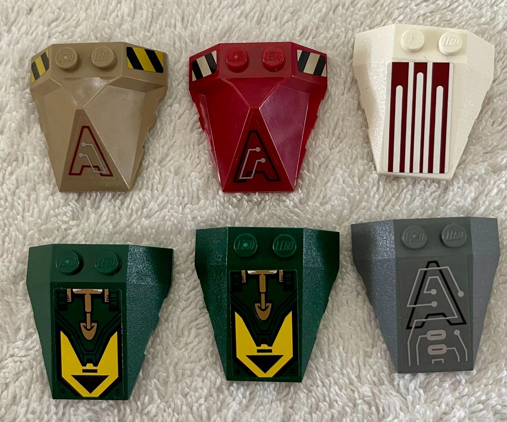 Lego Kit di costruzioni: Lego 6 x Wedges – Usato da Höri venduto da PSMarinho