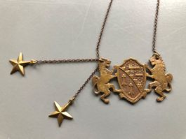 Kette mit Wappenanhänger von Nina Egli