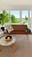 Kunstleder Couch im skandinavischem/ mid- century Stil