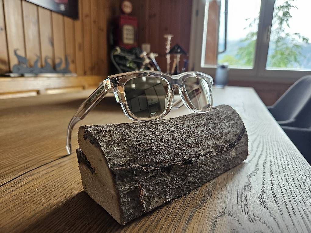 Moncler Brillen & Gläser: Moncler Sonnenbrille – Gebraucht aus Sisikon von bryke