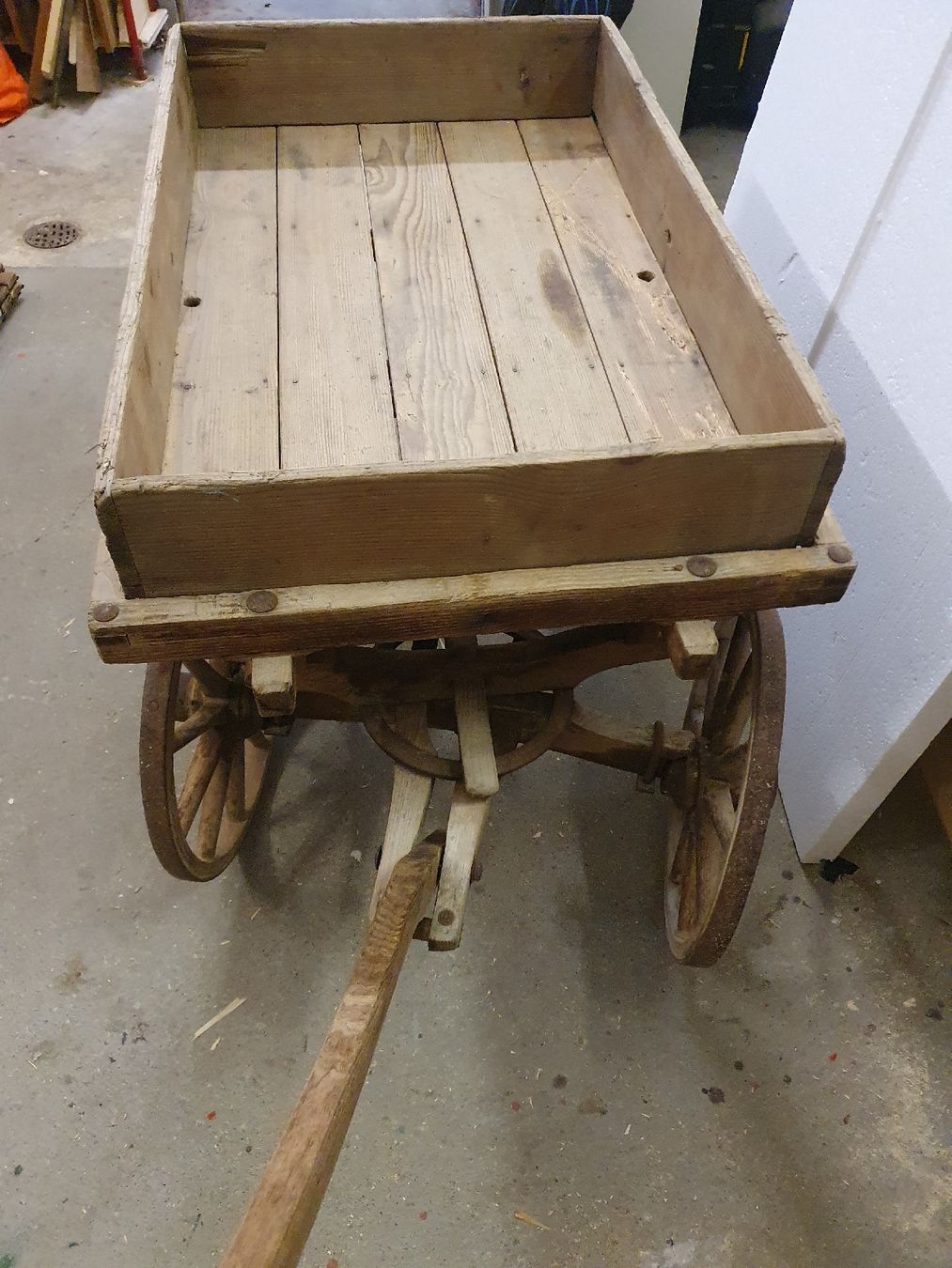 Articles en bois: charette en bois – D'occasion à Gumefens par flagada12 1