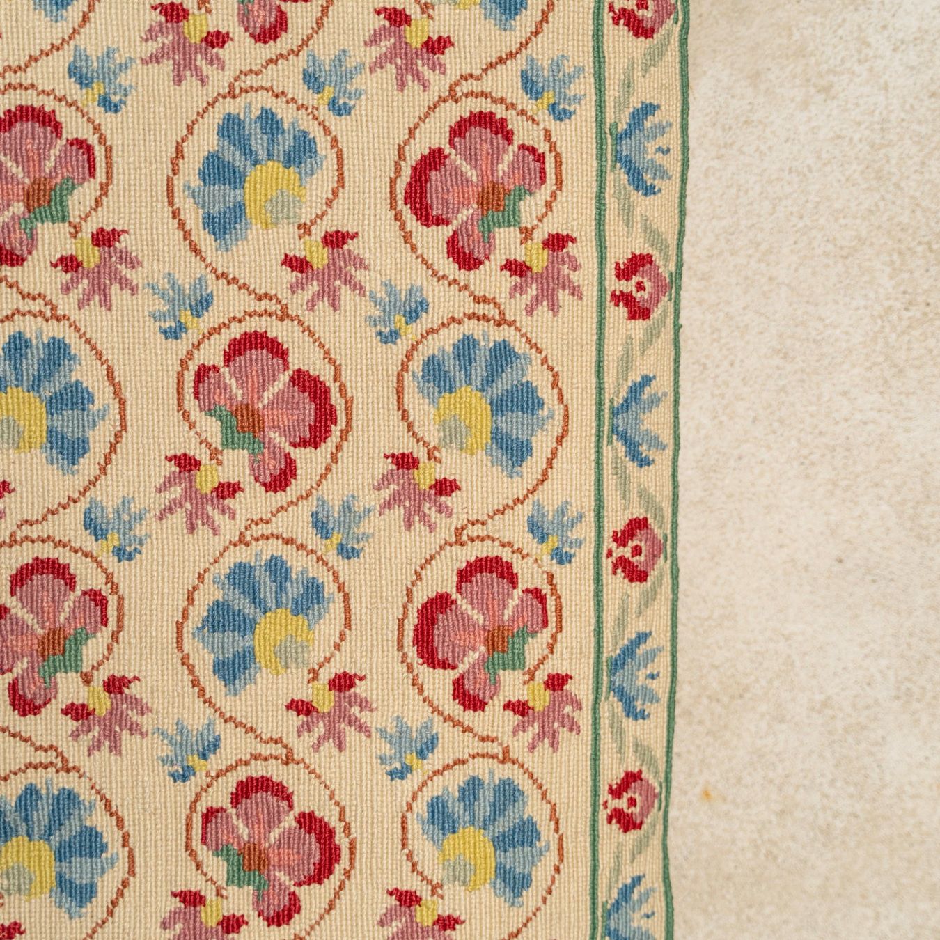 Tappeti: Tenture brodée grecque ou tapis – Usato da morges venduto da Kus.design 2