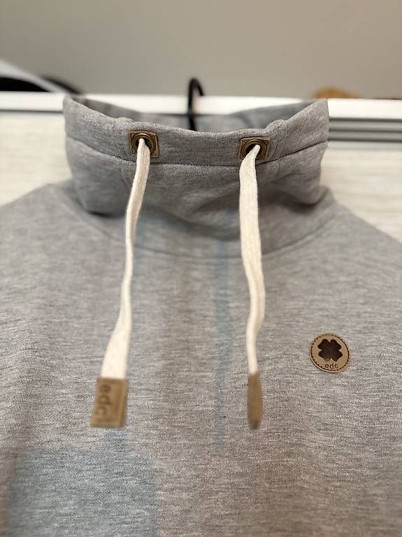 Esprit Vestiti: Hoodie Kleid Esprit edc / S – Usato da Thürnen venduto da Yaroc 2