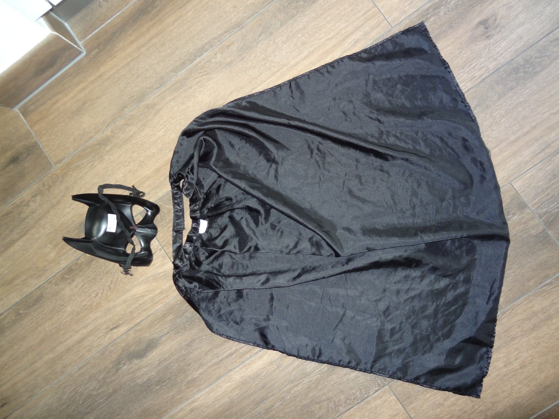 Costumi: Masque et cape de Batman enfant – Usato da Satigny venduto da salvatore73 4