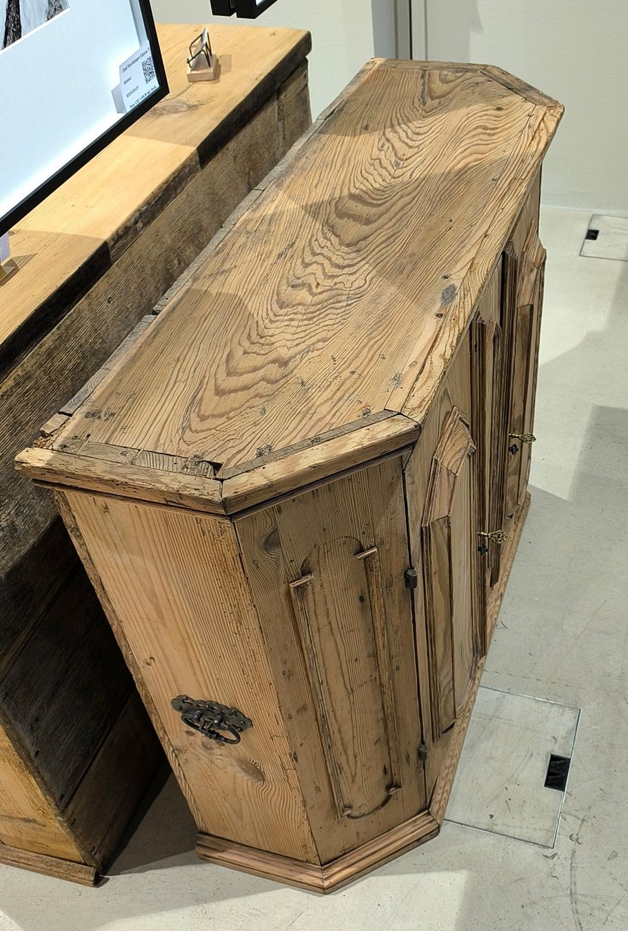 Cassettiere: Barock Sideboard Tanne mit versteckten Schubladen – Usato da Maladers venduto da der_Holzwurm 2