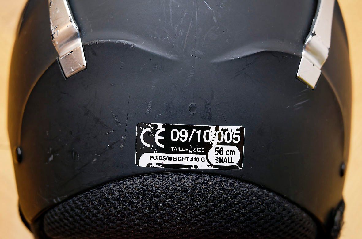 Helme: Ski- oder Snowboard-Helm CEBE Grösse SMALL 56 – Gebraucht aus Bern von Hirsch-2049 3