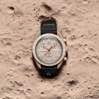 Swatch Omega Moonswatch Mission to Jupiter plus Armbänder