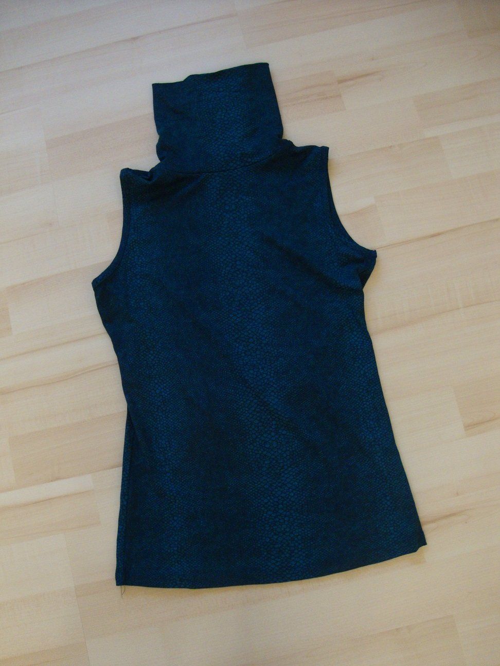 Top: Freches Top/Reptillook – Nuovo (secondo la descrizione) da Rothrist venduto da Mistery1