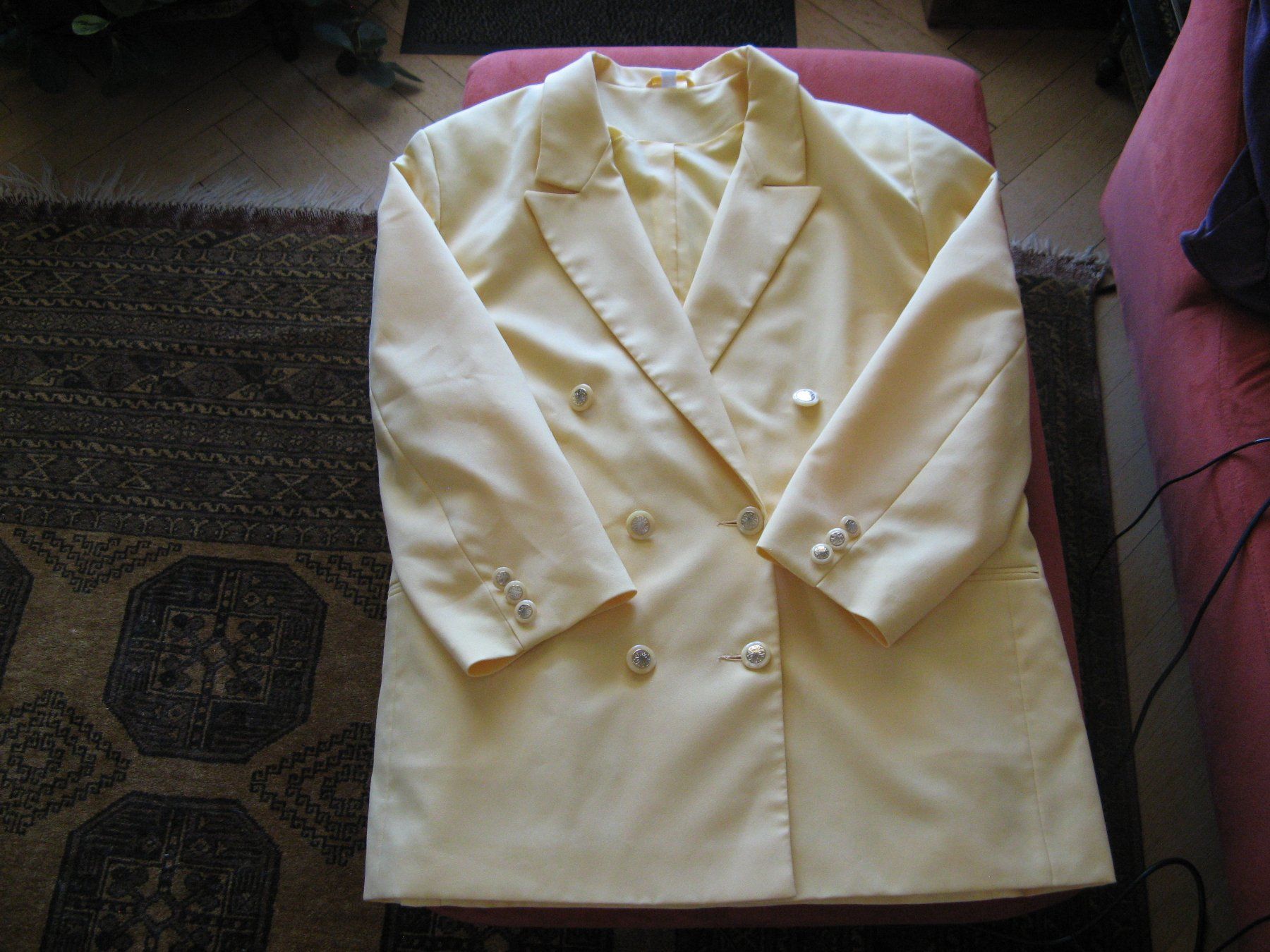 Giacche: Damen Blazer gelb LineaV Gr. 44 – Usato da Zürich venduto da apil 7