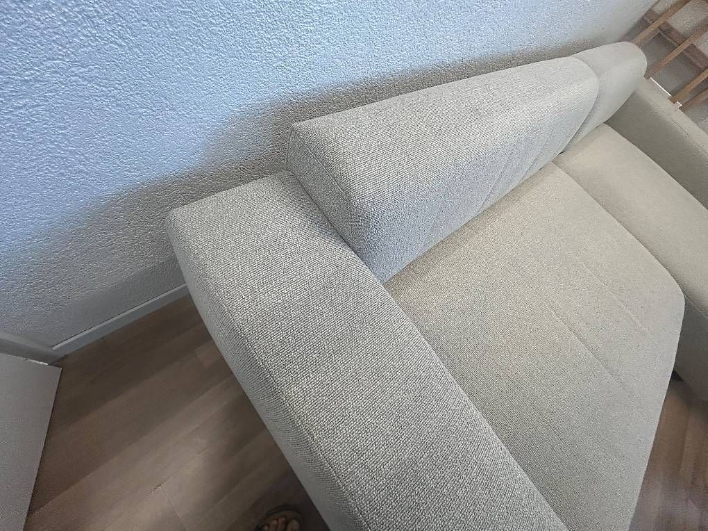 Sofas: Ecksofa beige – Gebraucht aus Münchenwiler von sportback1 3