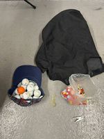 2 Golfausrüstungen zu verkaufen