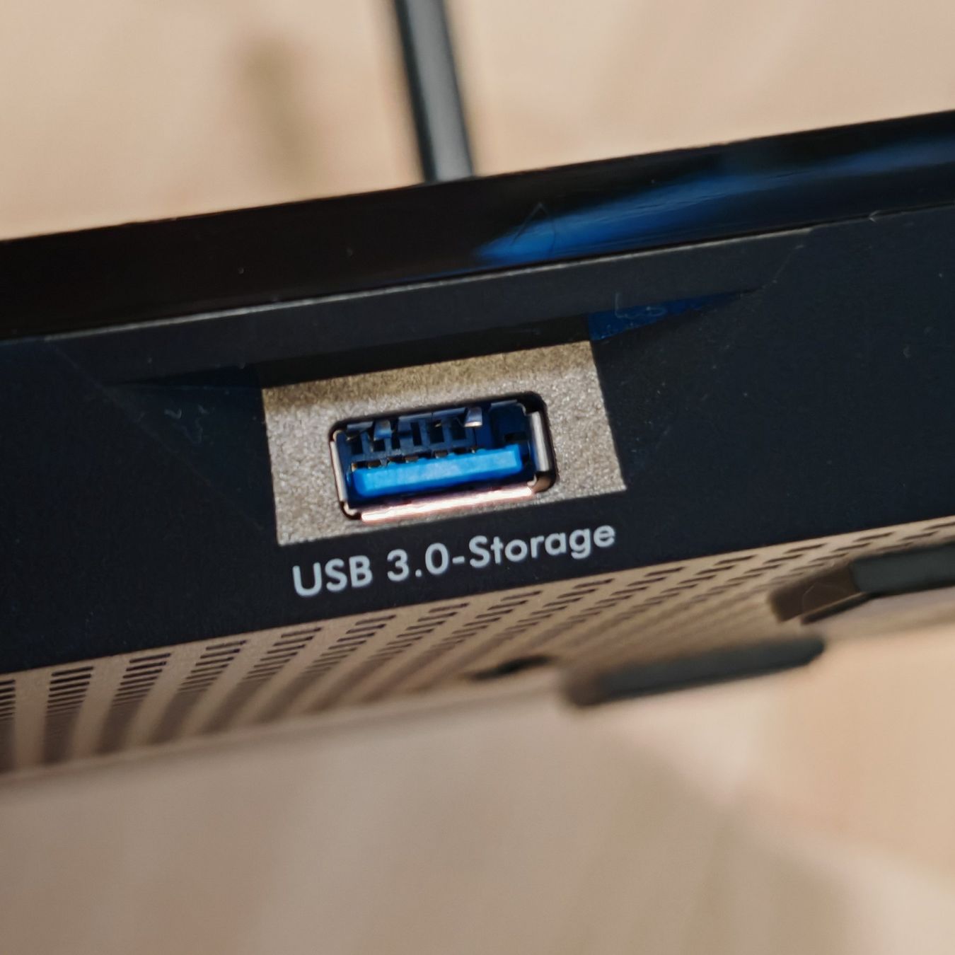Netgear Modems & Router: Netgear AC1750 WLAN Router R6400v2 – Gebraucht aus Ehrendingen von Drystara 2
