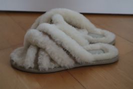 UGG Hausschuhe / Slipper, echt Lammfell, Gr. 37, NEU
