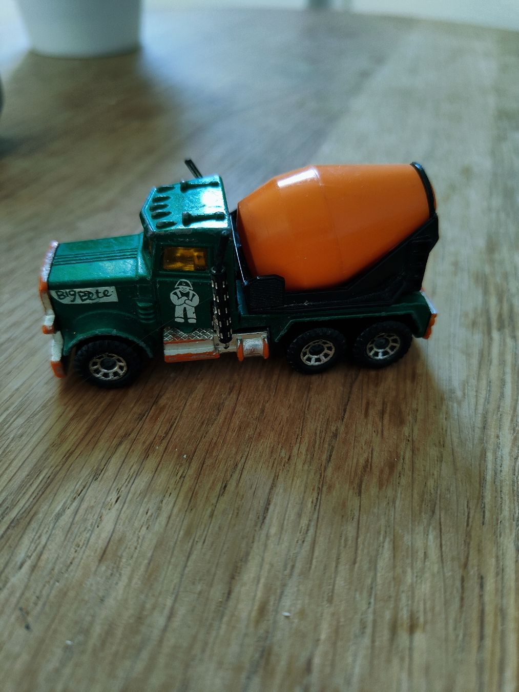Matchbox Modellini d'auto: Matchbox - Peterbilt Cement Truck – Usato da Malters venduto da leif 1
