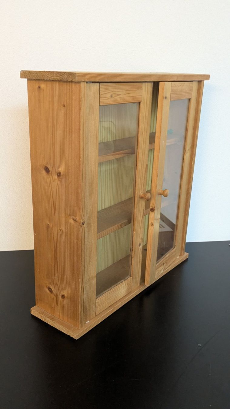 Vitrinen: Kleiner Vitrinenschrank – Gebraucht aus Adliswil von bibuubib 1
