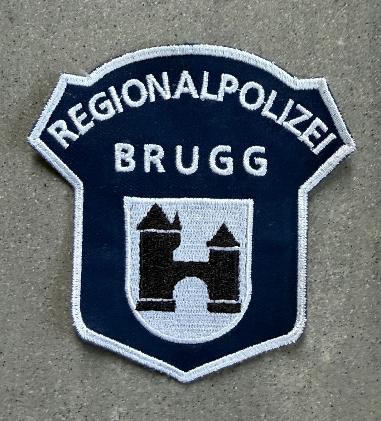 Placchette & Badge: STOFF ABZEICHEN EMBLEM, BADGE, PATCH, REGIONAL POLIZEI BRUGG – Usato da Remigen venduto da Reto1318
