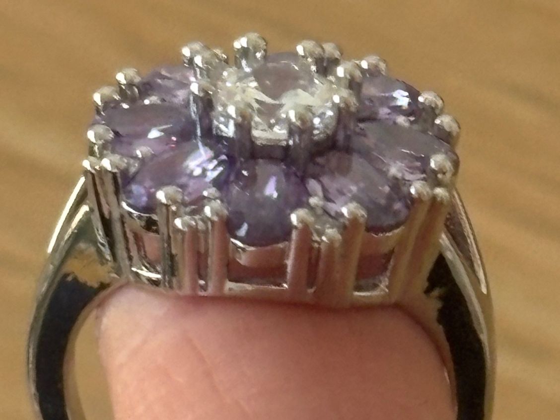 Bagues: Luxus Elegante Gr.19/9 Ring Farbe: Silber/Lilas – Neuf (Voir description) à Biel-Bienne par Roserosse13 5