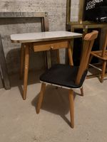 Petit bureau enfant ancien