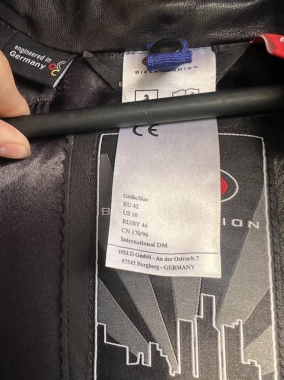Protezioni & Imbottiture: Leder-Protektoren- jacke mit Protektorenjeans – Usato da Steffisburg venduto da Lina.hofer 2