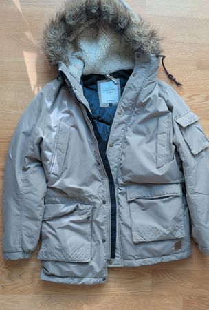 Warme Winterjacke mit Kapuze, Top Zustand, Grösse L