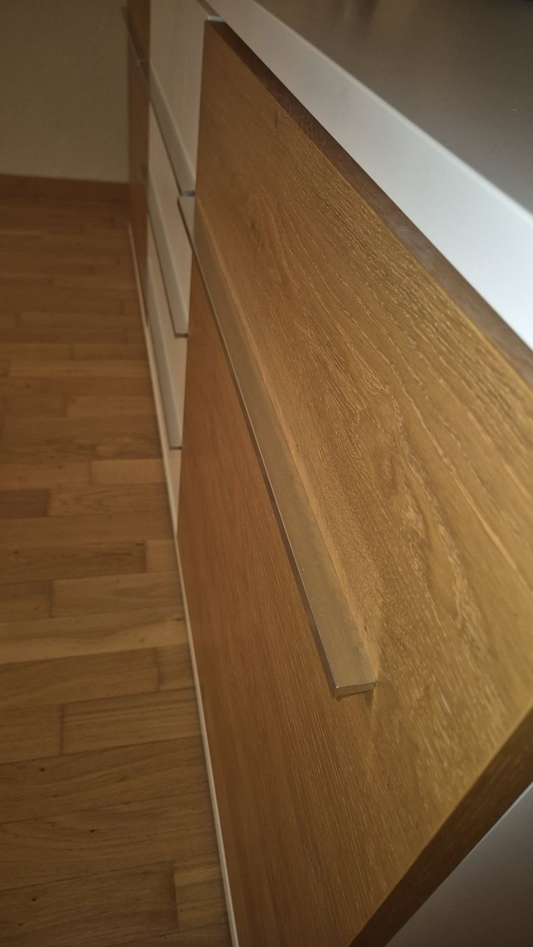 Cassettiere: Sideboard Kito Lack Weiss Absetzung Holz Eiche – Usato da Wettingen venduto da zafo 1