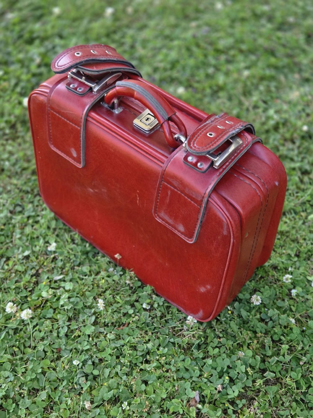 Reisekoffer: Petite valise – Defekt aus Mont-sur-Rolle von Jolie_brocante 1