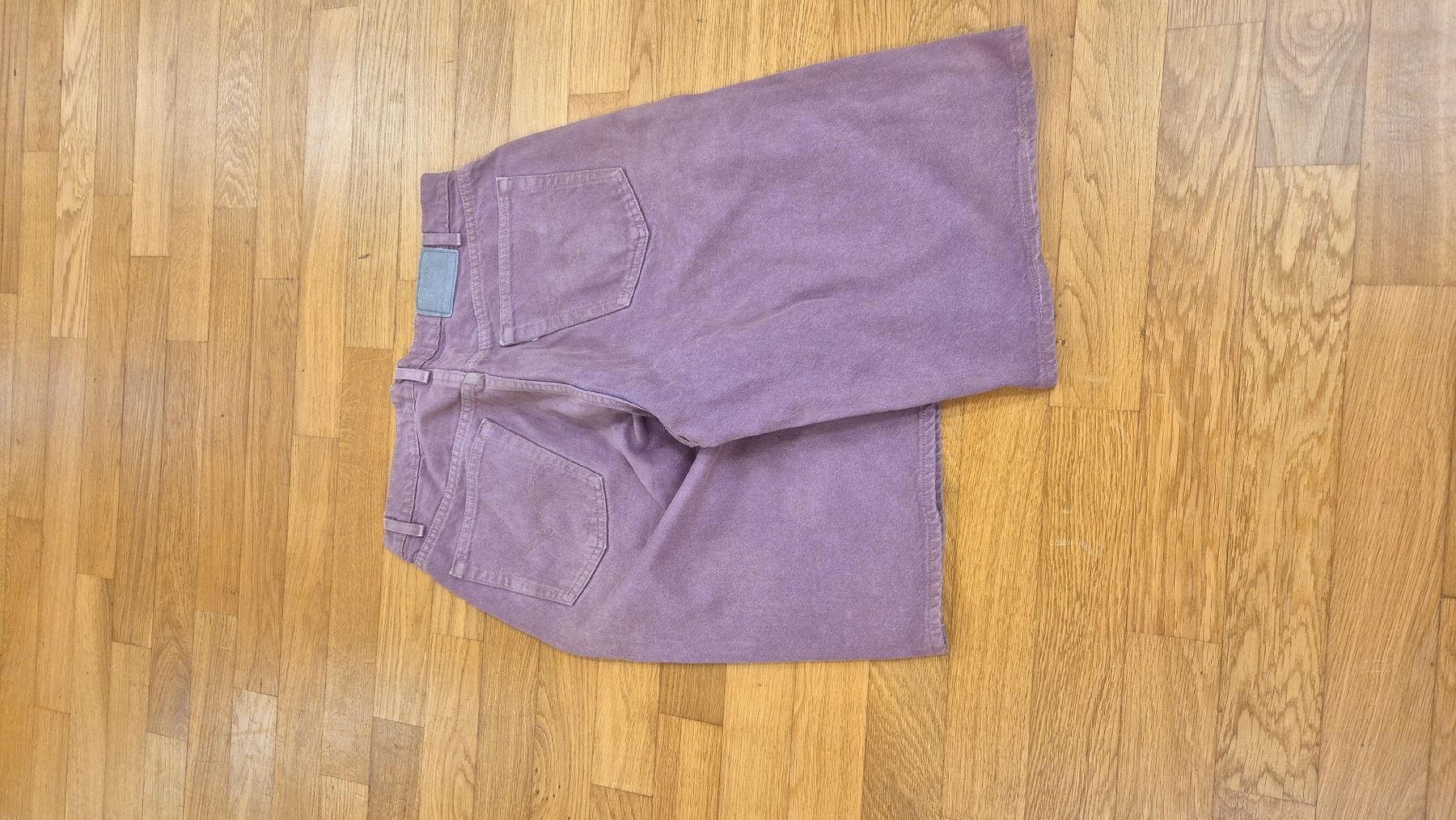 Levi's Jeans: vintage levis jorts – Usato da Sarnen venduto da Fashionstuff 4