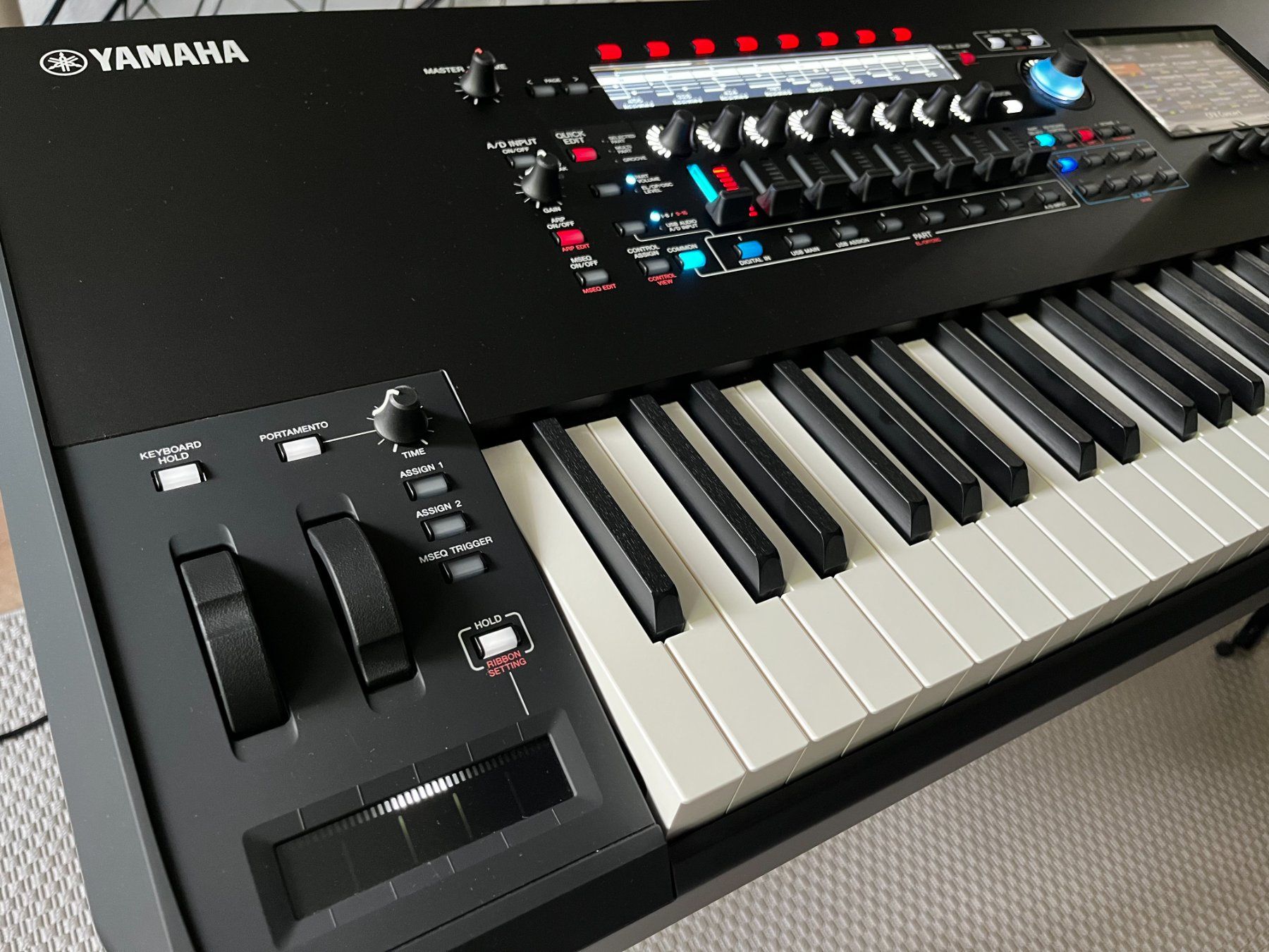 Yamaha Strumenti musicali: Yamaha Montage M8X – Usato da Zürich venduto da rav_ww6g 1