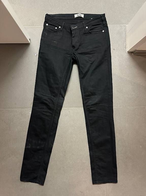 Acne Studios Jeans: Acne Jeans 30/32, Schwarzes Denim – Gebraucht aus Zürich von mic_key